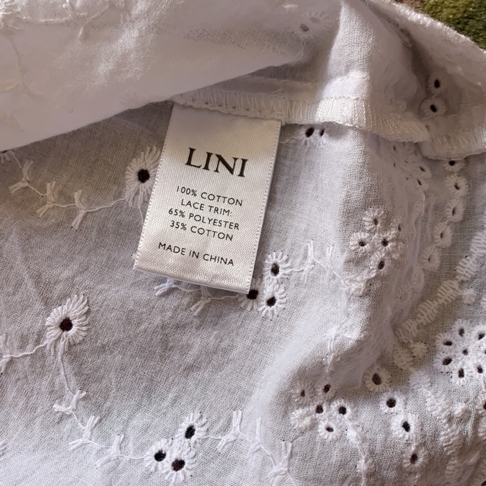 Lini Thora Voile Eyelet Top Xs Flutter Sleeve Top… - image 5